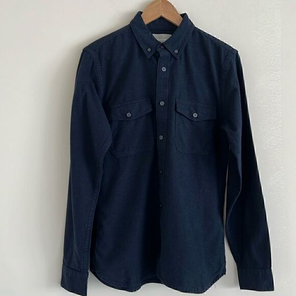 NWT Everlane Men’s The Brushed Flannel Shirt in Navy Size S - Picture 2 of 9